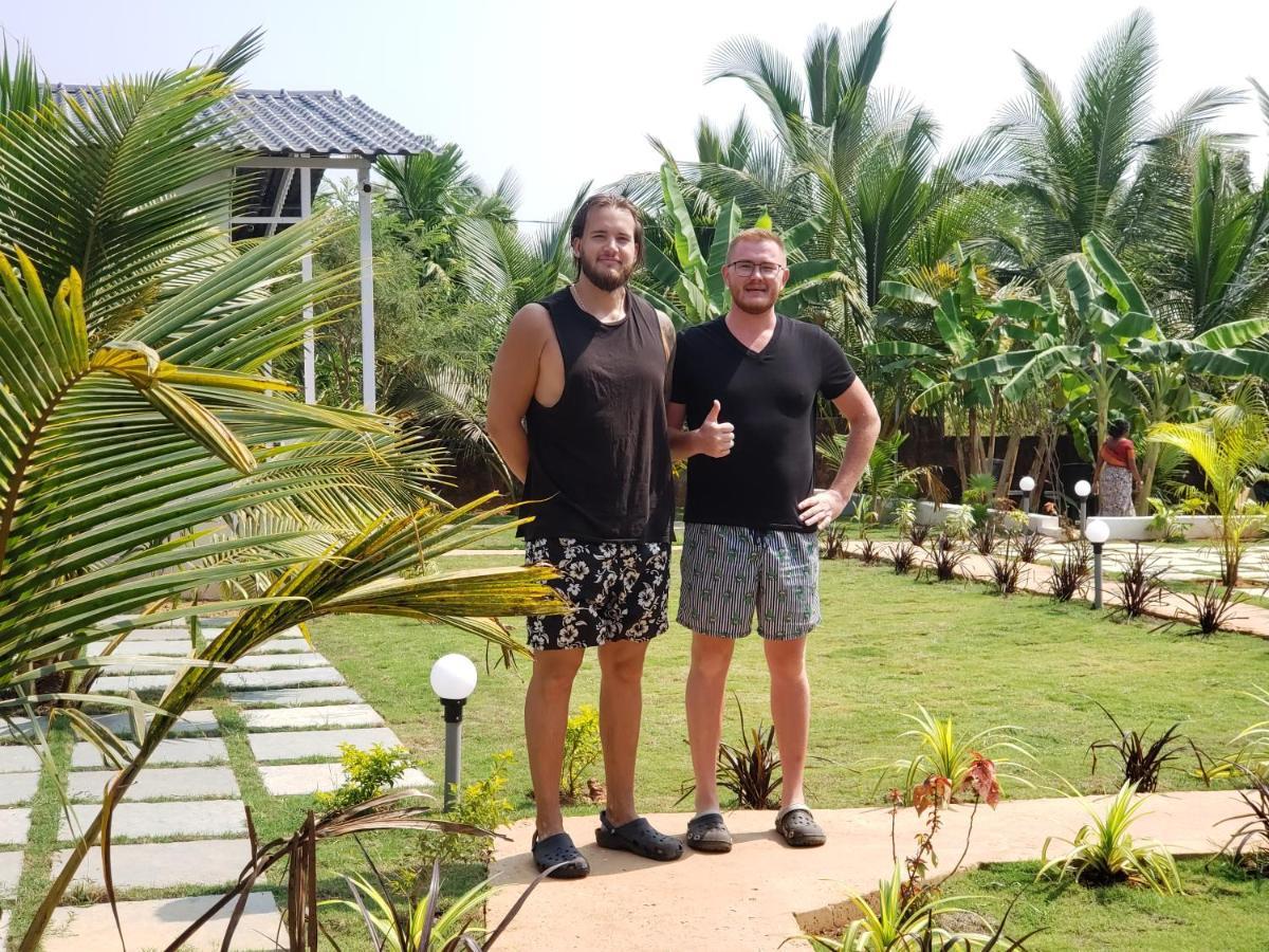 White Truffle Resort, Arambol Bagian luar foto